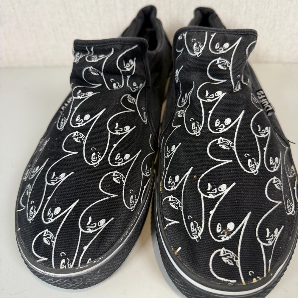 Duffs The dude black canvas slip-on sneakers Size 11